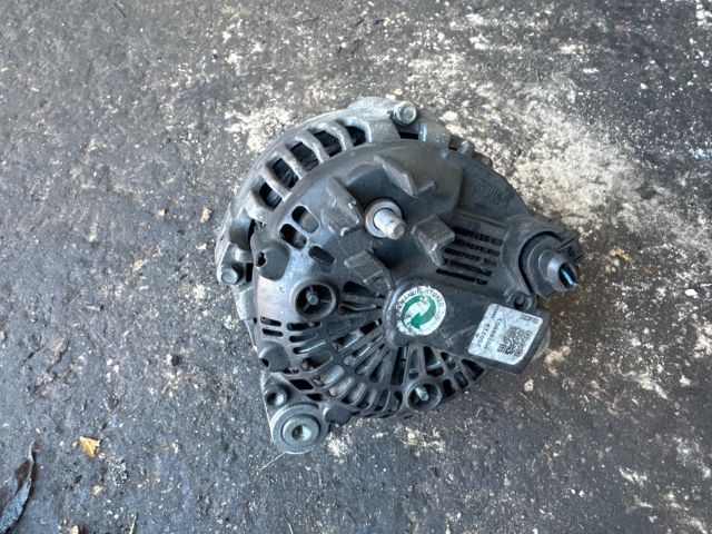 bontott AUDI A4 B7 Generátor