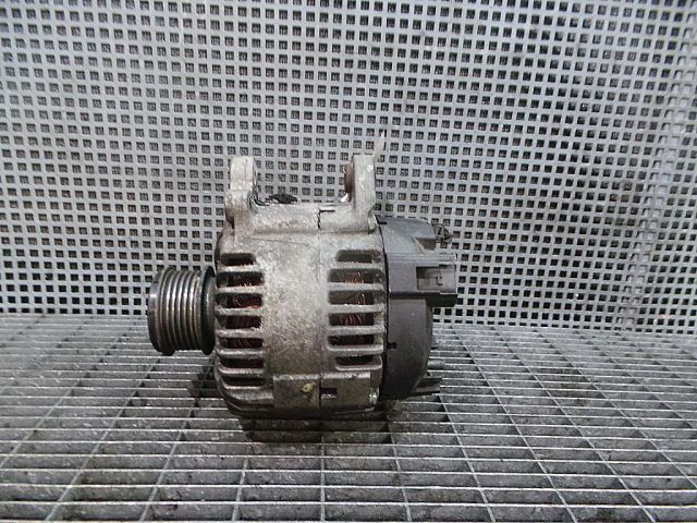 bontott AUDI A4 B7 Generátor