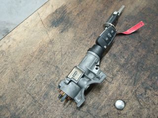 bontott AUDI A4 B7 Gyújtáskapcsoló Házzal