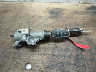 bontott AUDI A4 B7 Gyújtáskapcsoló Házzal