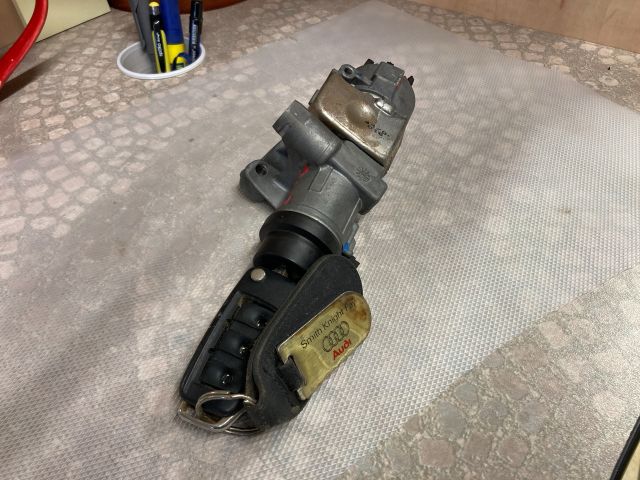 bontott AUDI A4 B7 Gyújtáskapcsoló