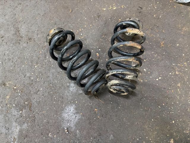 bontott AUDI A4 B7 Hátsó Rugó Pár