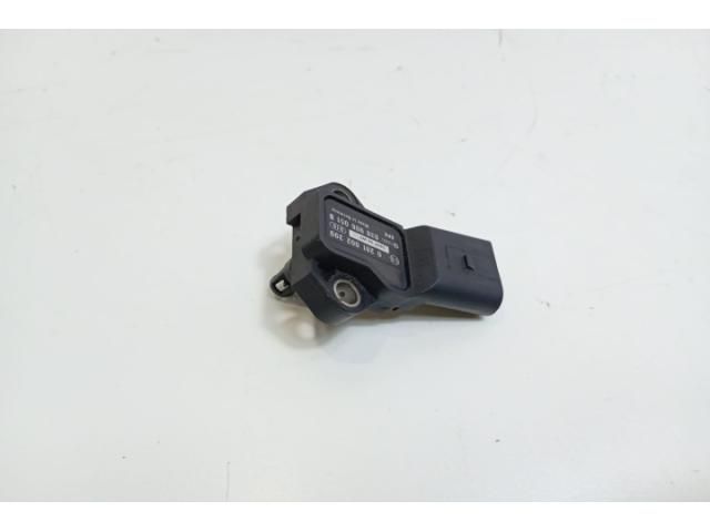 bontott AUDI A4 B7 Jeladó (Magában)