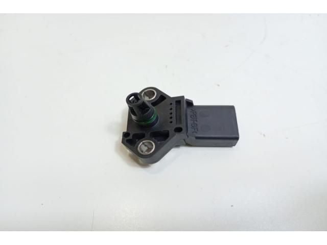 bontott AUDI A4 B7 Jeladó (Magában)