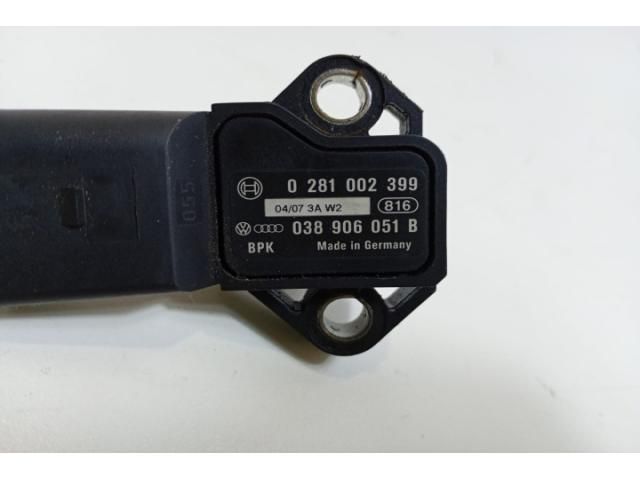 bontott AUDI A4 B7 Jeladó (Magában)