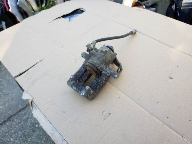 bontott AUDI A4 B7 Jobb hátsó Féknyereg Munkahengerrel