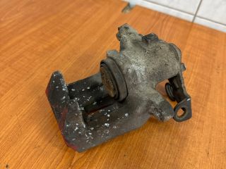 bontott AUDI A4 B7 Jobb hátsó Féknyereg Munkahengerrel