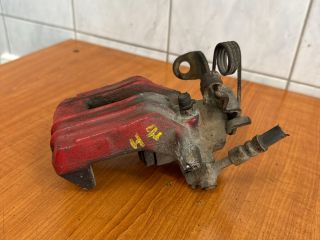 bontott AUDI A4 B7 Jobb hátsó Féknyereg Munkahengerrel