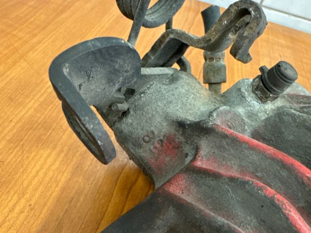 bontott AUDI A4 B7 Jobb hátsó Féknyereg Munkahengerrel