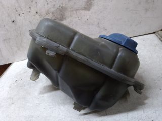 bontott AUDI A4 B7 Kiegyenlítő Tartály