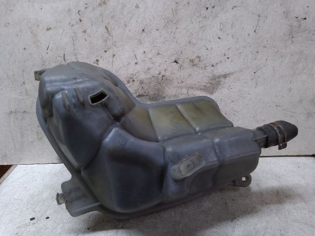 bontott AUDI A4 B7 Kiegyenlítő Tartály