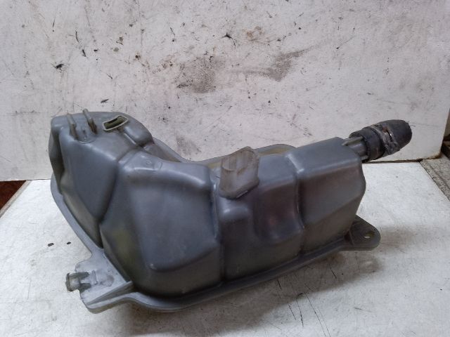 bontott AUDI A4 B7 Kiegyenlítő Tartály