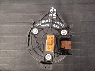 bontott AUDI A4 B7 Klímahűtő Ventilátor