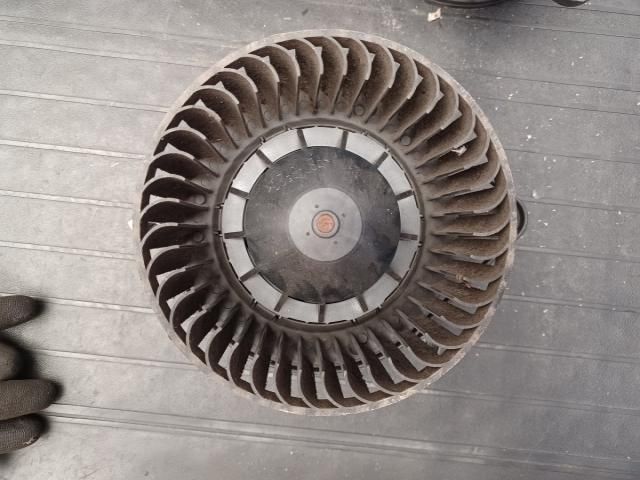 bontott AUDI A4 B7 Klímahűtő Ventilátor