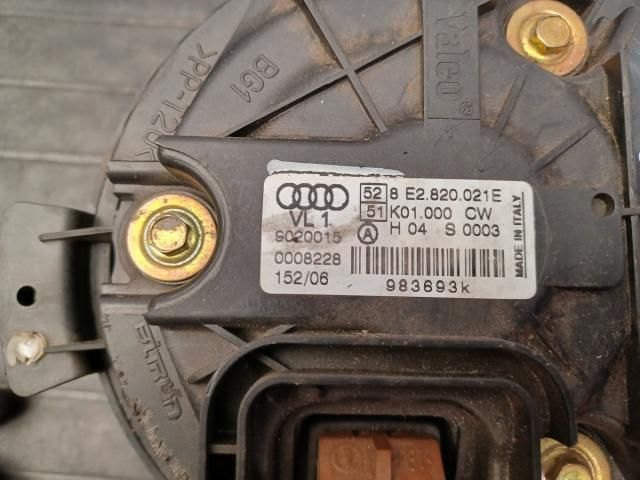 bontott AUDI A4 B7 Klímahűtő Ventilátor