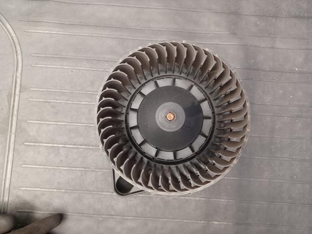 bontott AUDI A4 B7 Klímahűtő Ventilátor