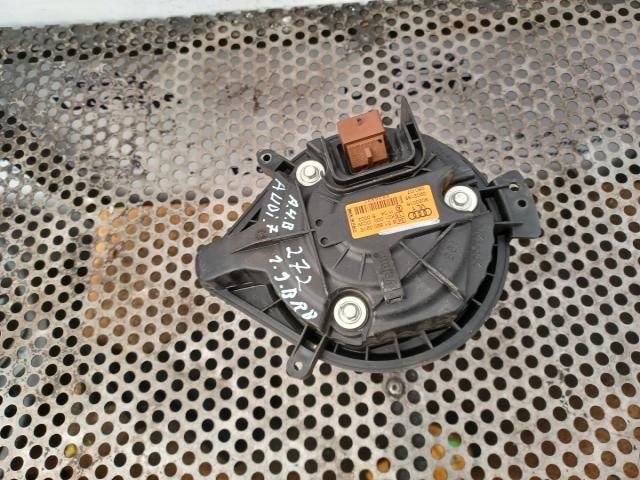 bontott AUDI A4 B7 Klímahűtő Ventilátor