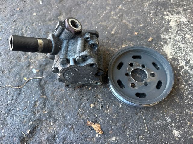 bontott AUDI A4 B7 Kormányszervó Motor (Hidraulikus)