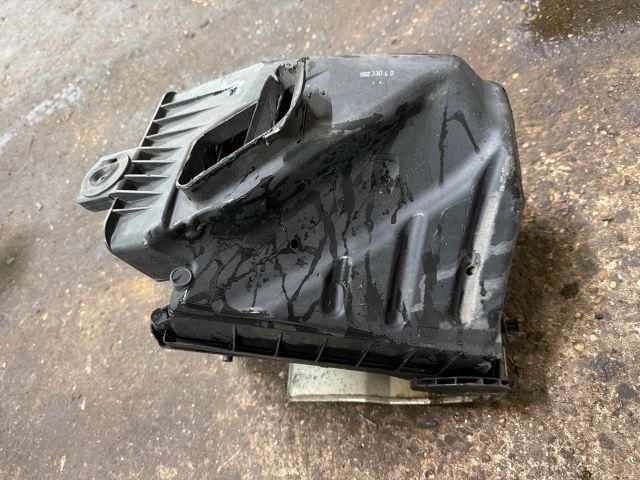 bontott AUDI A4 B7 Légszűrő Ház