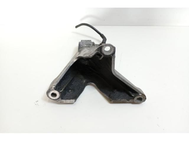 bontott AUDI A4 B7 Motor Tartó Bak (Pozíciófüggetlen)