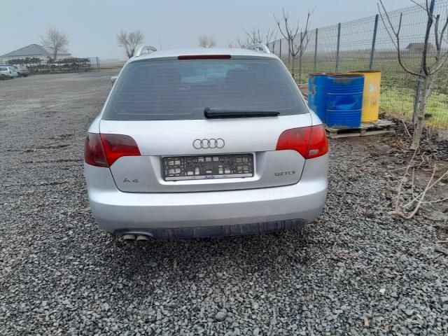 bontott AUDI A4 B7 Motorvezérlő