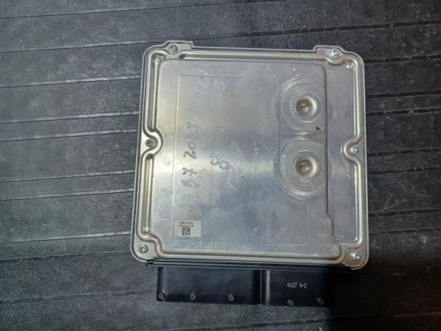 bontott AUDI A4 B7 Motorvezérlő