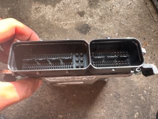 bontott AUDI A4 B7 Motorvezérlő