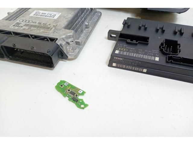 bontott AUDI A4 B7 Motorvezérlő