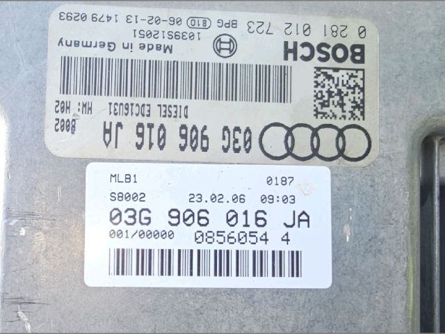 bontott AUDI A4 B7 Motorvezérlő