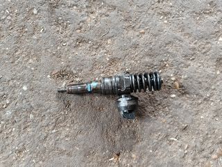 bontott AUDI A4 B7 Porlasztó (1 db)