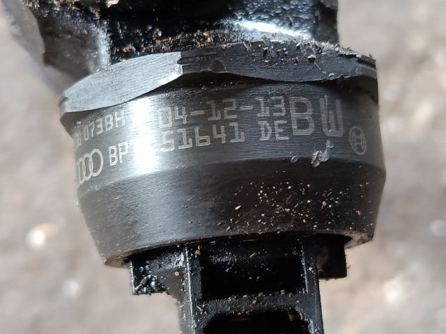 bontott AUDI A4 B7 Porlasztó (1 db)