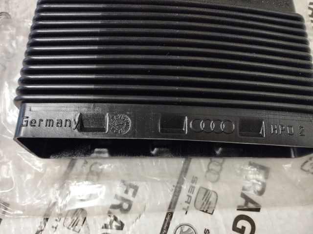 bontott AUDI A4 B7 Szívó Cső