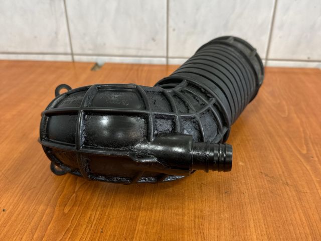 bontott AUDI A4 B7 Szívó Cső
