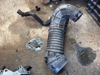bontott AUDI A4 B7 Szívó Cső