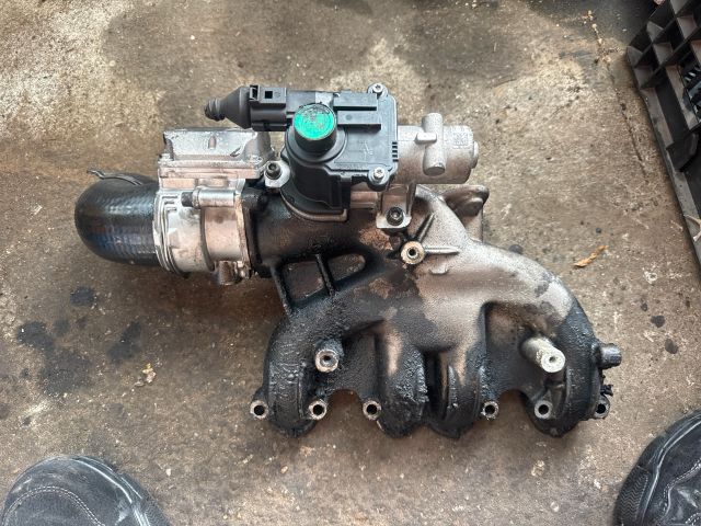 bontott AUDI A4 B7 Szívósor