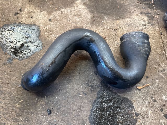 bontott AUDI A4 B7 Turbócső