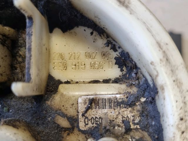 bontott AUDI A4 B7 Üzemanyag Szivattyú