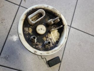 bontott AUDI A4 B7 Üzemanyag Szivattyú