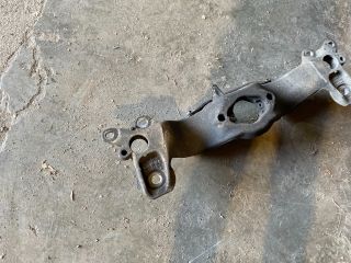 bontott AUDI A4 B7 Váltó Tartó Bak (Pozíciófüggetlen)