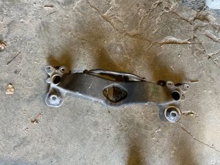 bontott AUDI A4 B7 Váltó Tartó Bak (Pozíciófüggetlen)