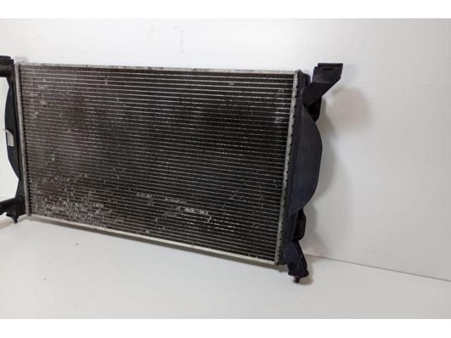 bontott AUDI A4 B7 Vízhűtő Radiátor (Nem klímás)
