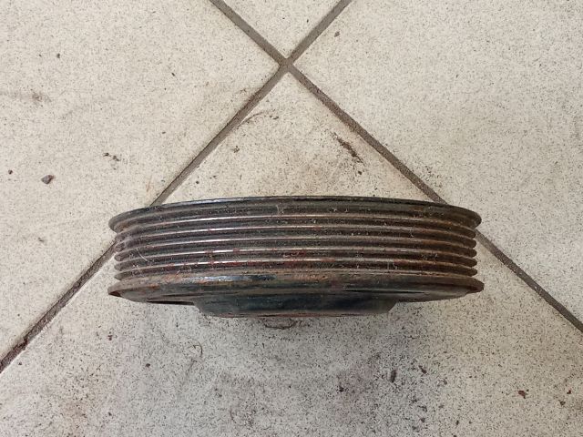 bontott AUDI A4 B7 Főtengely Szíjtárcsa