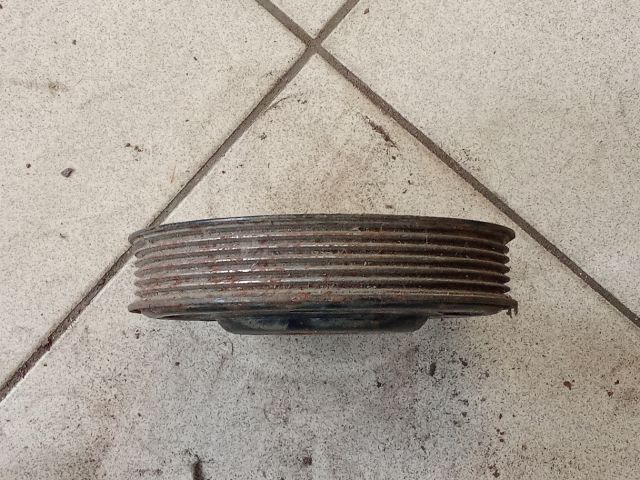 bontott AUDI A4 B7 Főtengely Szíjtárcsa