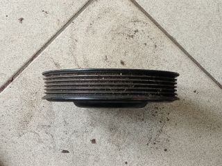 bontott AUDI A4 B7 Főtengely Szíjtárcsa