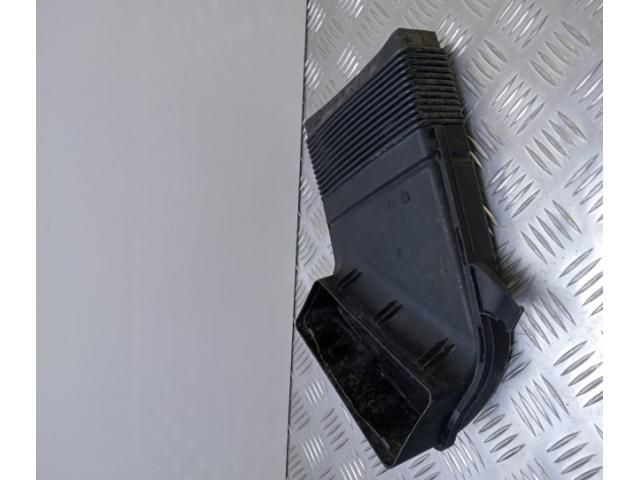bontott AUDI A4 B7 Légbeömlő Cső