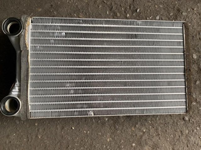 bontott AUDI A4 B7 Fűtőradiátor