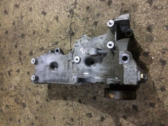 bontott AUDI A4 B7 Generátor Tartó Bak