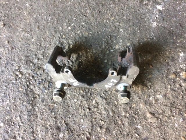 bontott AUDI A4 B7 Jobb első Fékkengyel