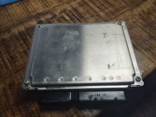 bontott AUDI A4 B7 Motorvezérlő