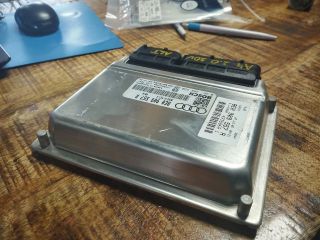 bontott AUDI A4 B7 Motorvezérlő